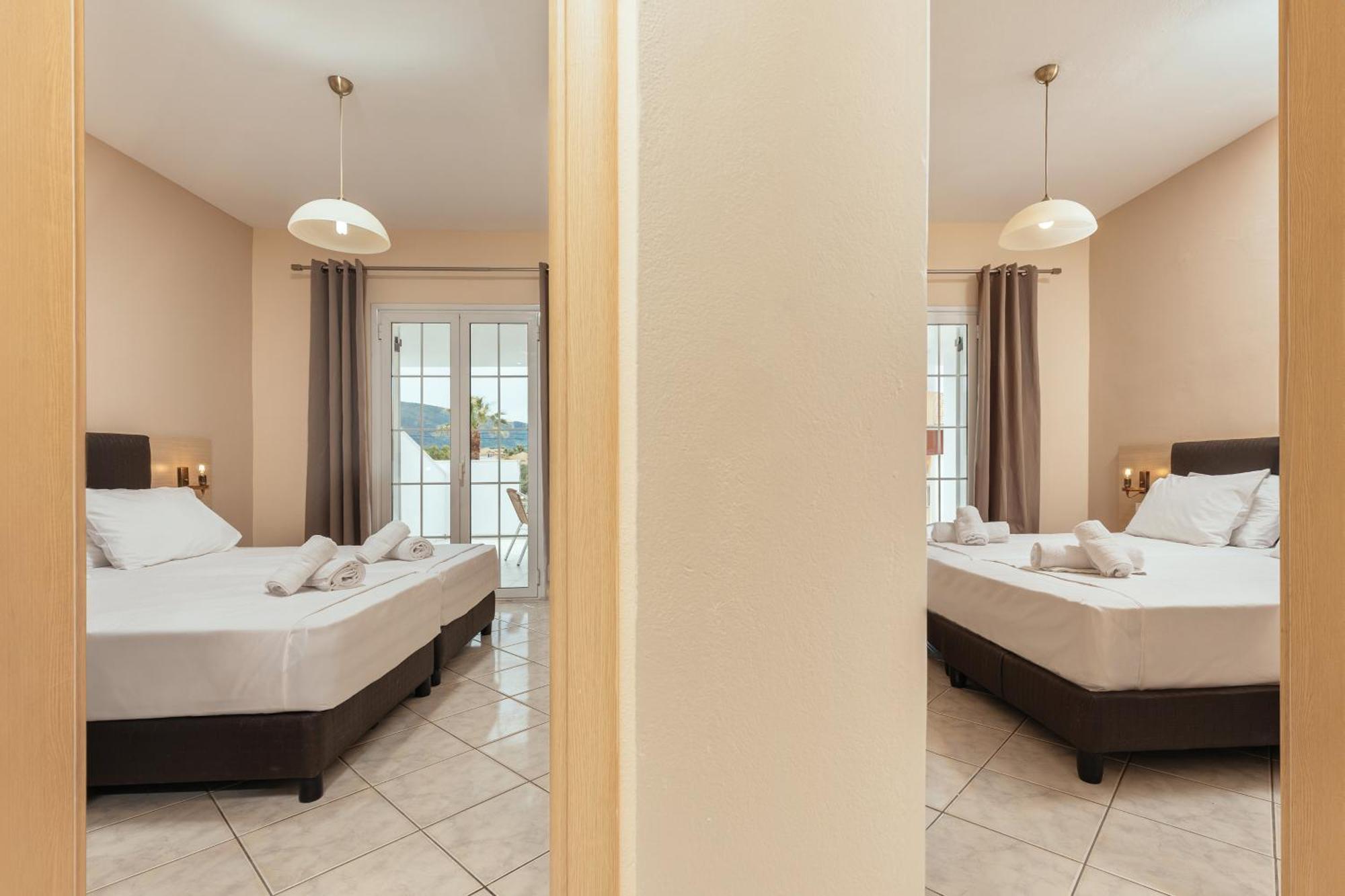 Yakinthos Hotel Laganas Ngoại thất bức ảnh