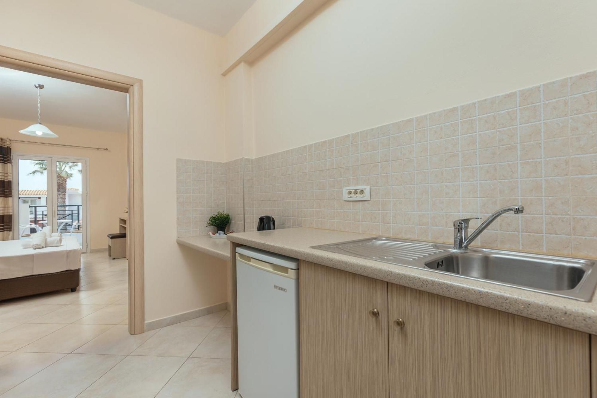 Yakinthos Hotel Laganas Ngoại thất bức ảnh