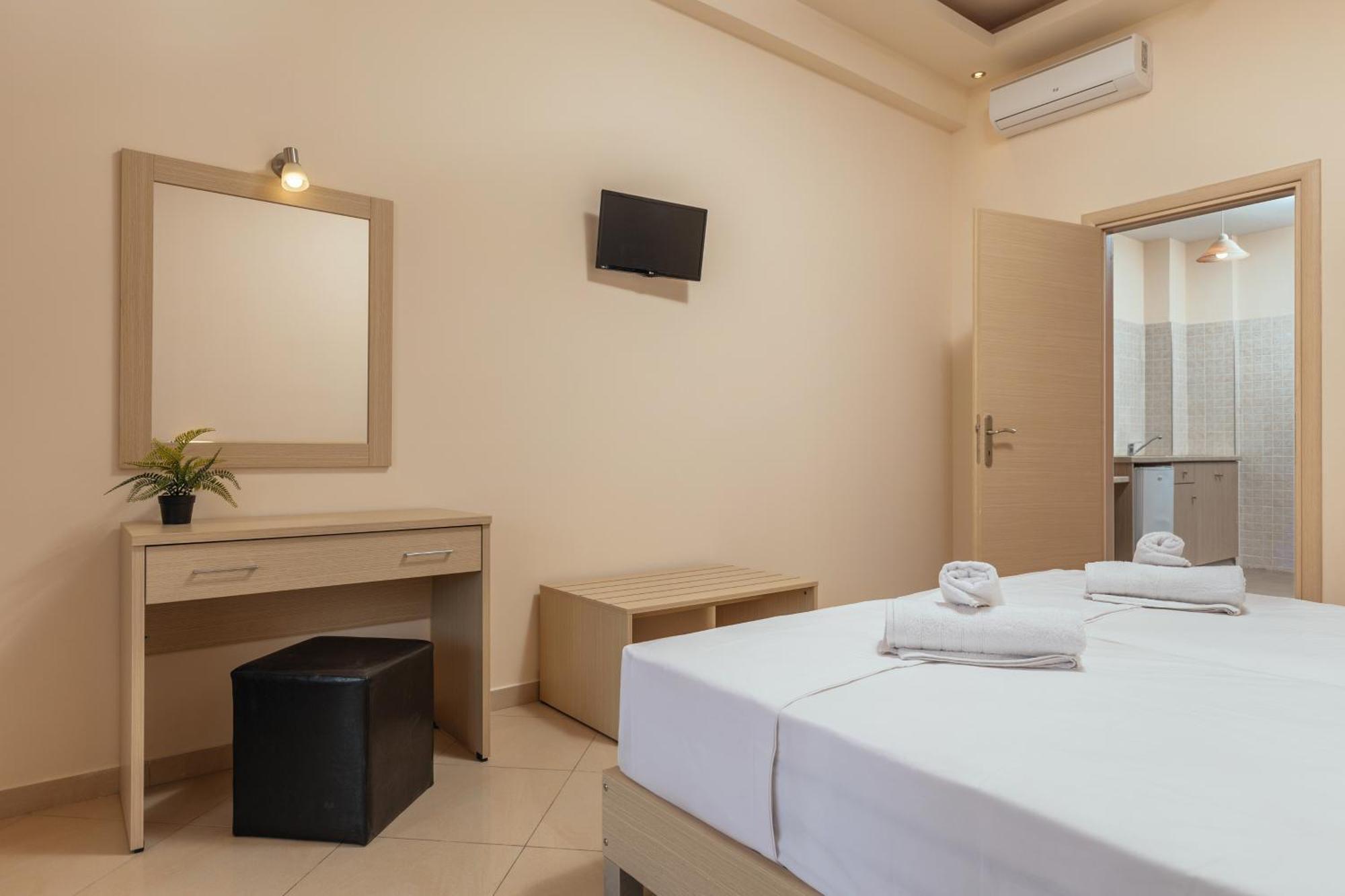 Yakinthos Hotel Laganas Ngoại thất bức ảnh