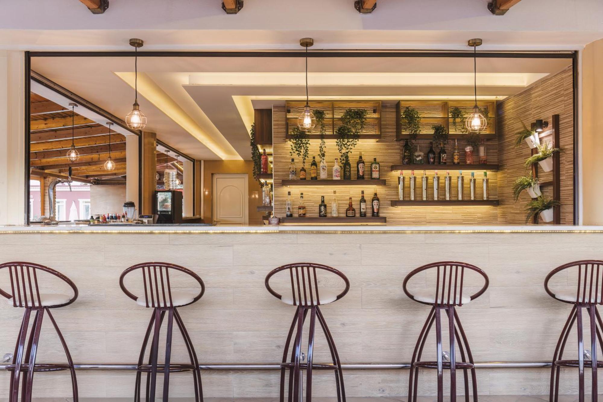 Yakinthos Hotel Laganas Ngoại thất bức ảnh